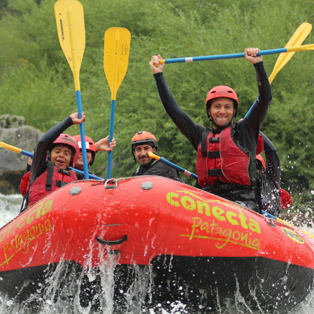 Rafting en Panguipulli con Conecta Patagonia en el destino Sietelagos